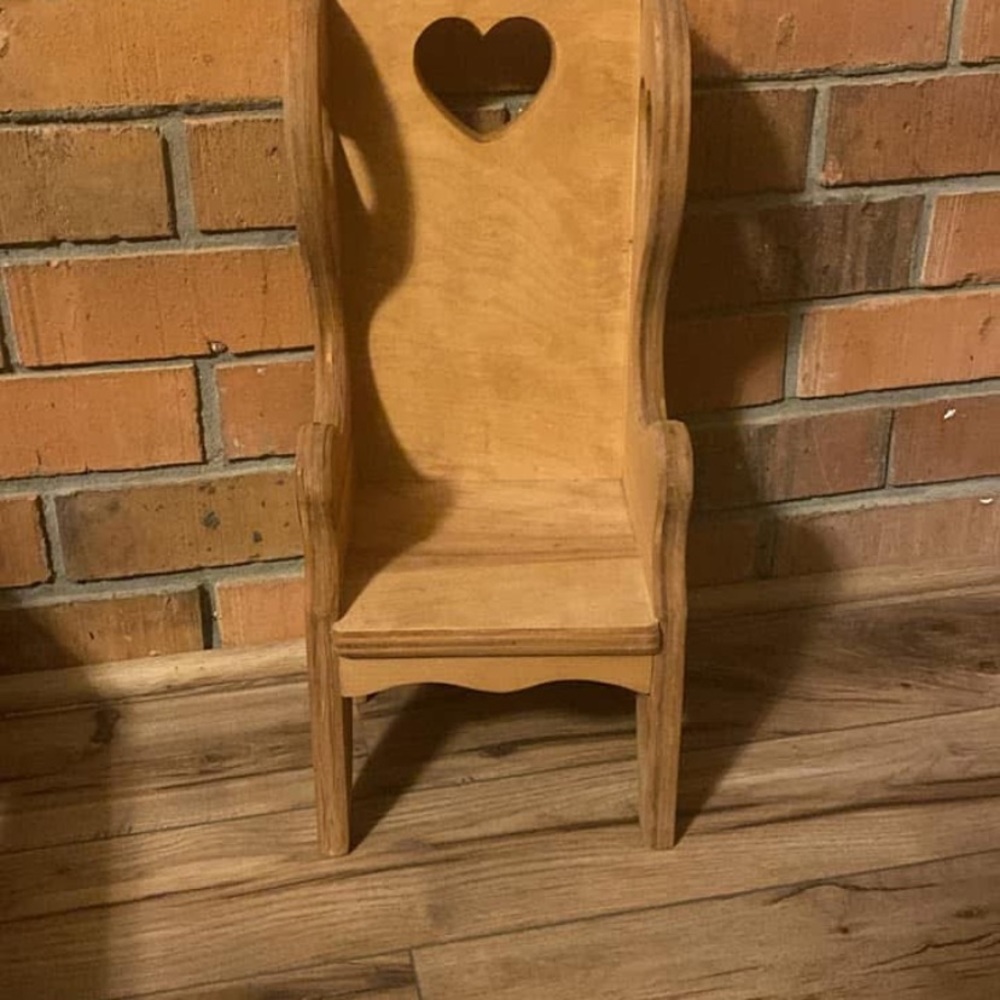 Wooden Heart-Back Accent Chair - Natural Finish